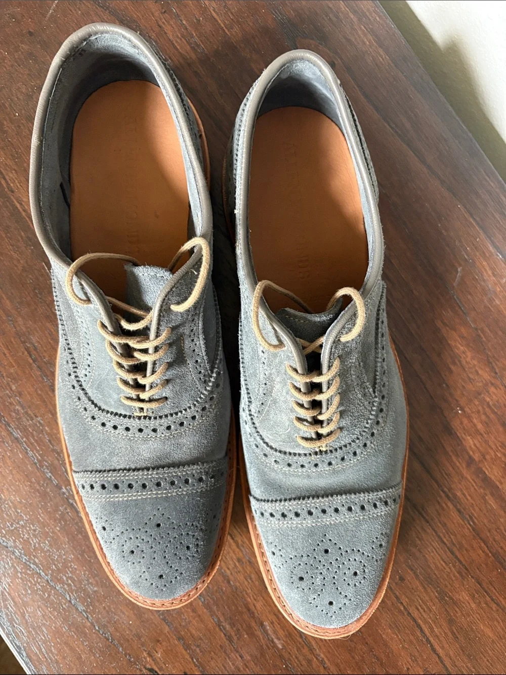 Allen Edmonds Men’s Strandmok Cap-toe Oxford with Dainite Rubber Sole blue suede